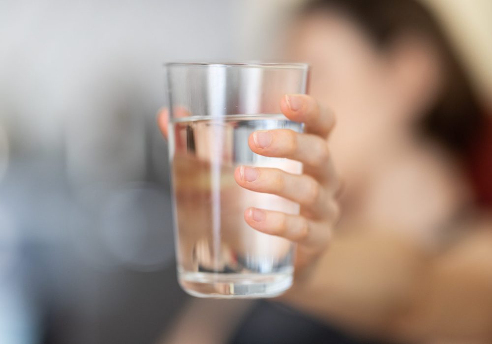 glas-water-burn-out-scaled